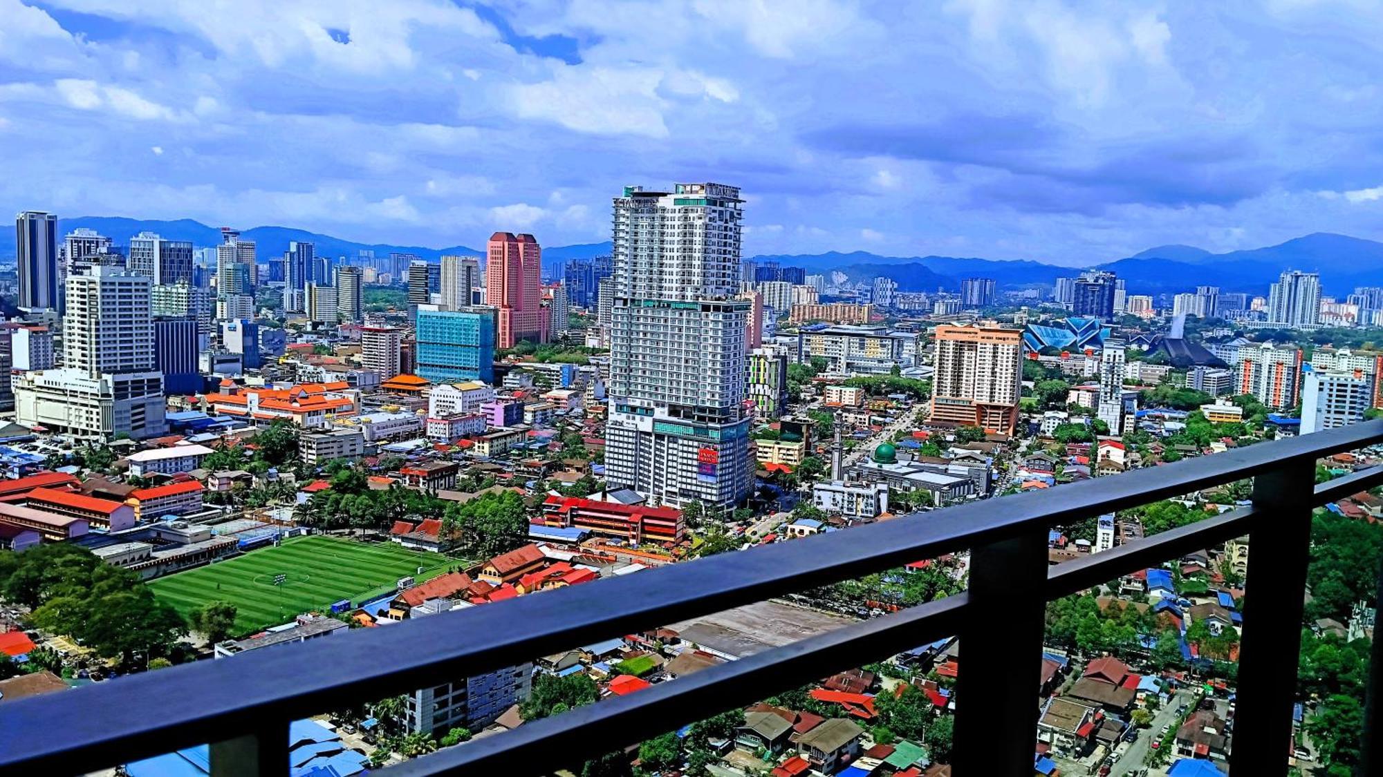Summer Suites By Hibiscus Kuala Lumpur Exterior photo