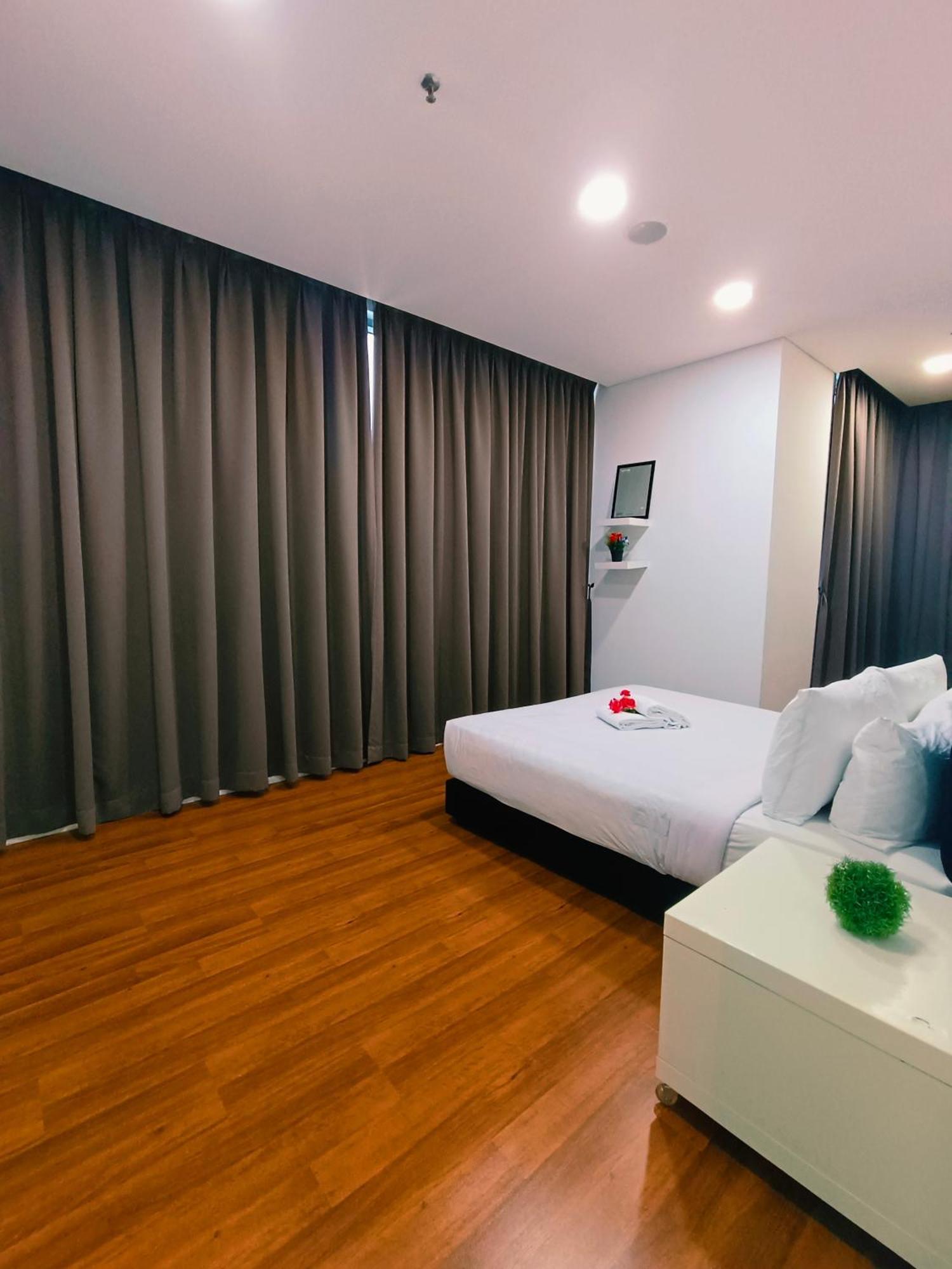 Summer Suites By Hibiscus Kuala Lumpur Exterior photo